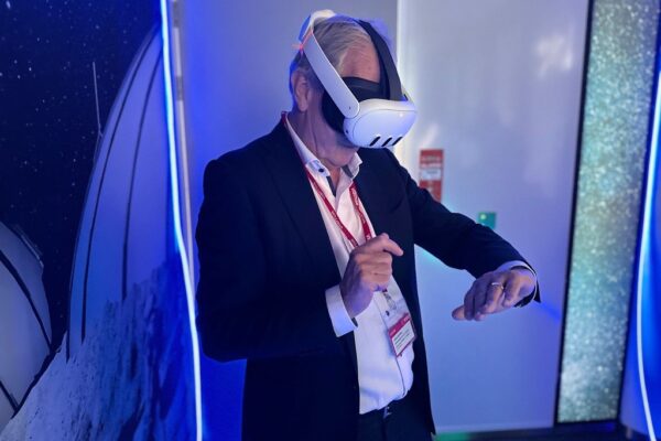 Craig Bower, Connectivity Director of the Digital Infrastructure and England’s Connected Heartland teams trying out the VR headset